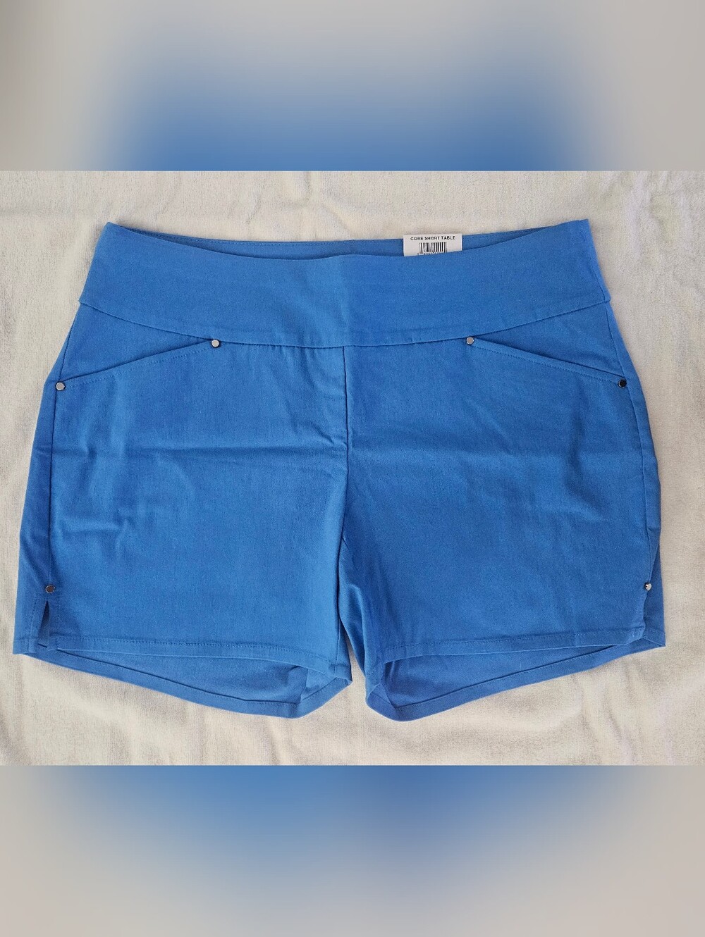 INC New With Tags Campanula Blue Curvy Mid Rise Core Shorts Size 6